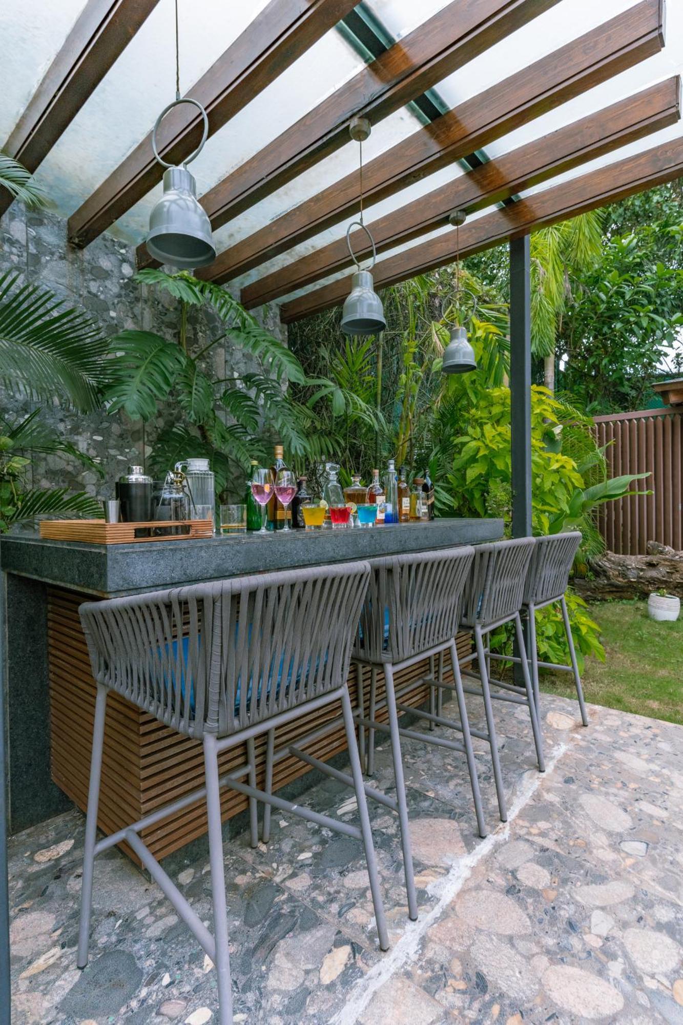 Azara Beach House - 5 Bhk Designer Villa, Candolim Beach Exterior photo